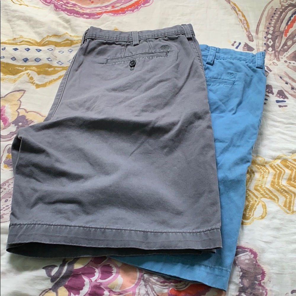 Men’s Izod Grey Chino Shorts